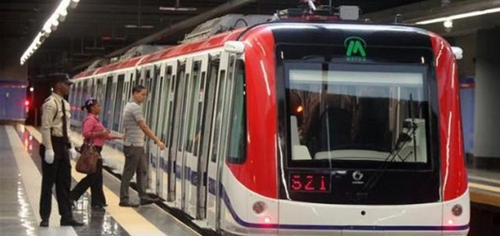 Usuarios del Metro se quejan de suspensión del servicio: "Estamos viviendo un infierno en Villa Mella"