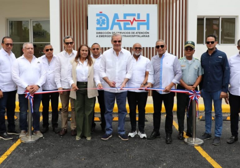 Presidente Luis Abinader, encabeza inauguración del nuevo edificio de oficinas gubernamentales en la provincia Duarte