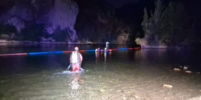 Equipos de emergencia localiza los cadáveres de dos jóvenes dominicano se ahogaron el lunes en España