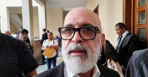 "Buscar 50 millones de pesos por unos vídeos que yo no publiqué, eso es una aberración", afirma Ángel Martínez