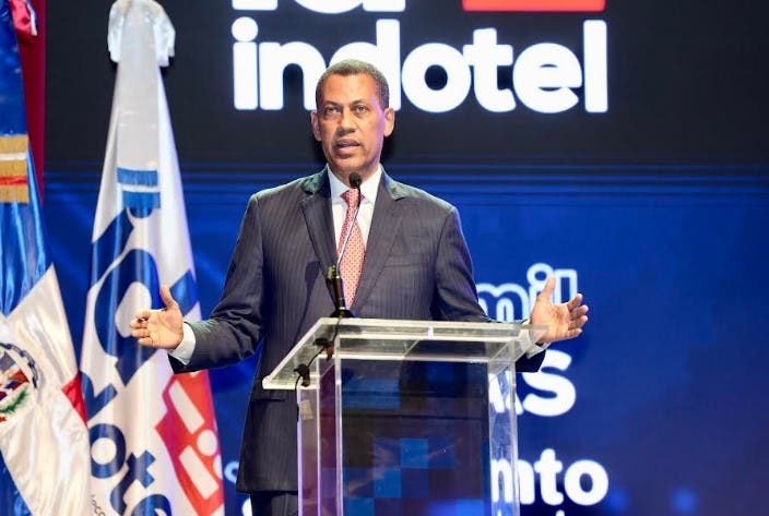 INDOTEL encabeza acto de lanzamiento y entrega de 30 mil becas  en Santiago a través del programa Talento Digital RD
