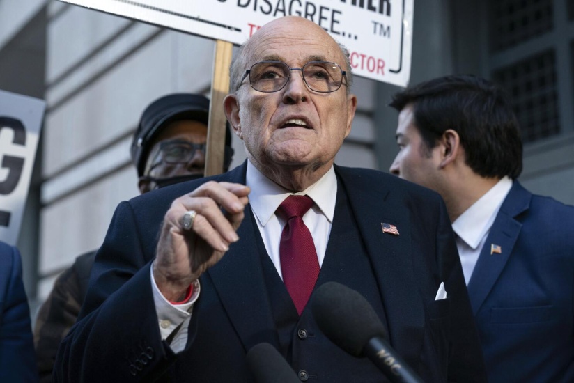 El exalcalde de Nueva York, Rudy Giuliani, resultó gravemente herido en un accidente de tránsito en New Hampshire