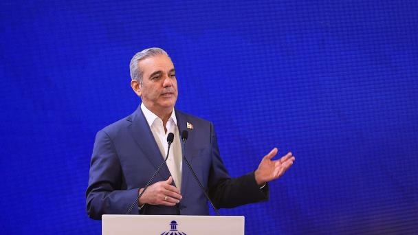  Abinader, afirma nuevo Código Penal , aunque no es perfecto ni ideal, representa un paso necesario y positivo 