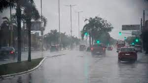 Para este sábado la aproximación de una vaguada provocará lluvias a partir del mediodía, temperaturas calurosa