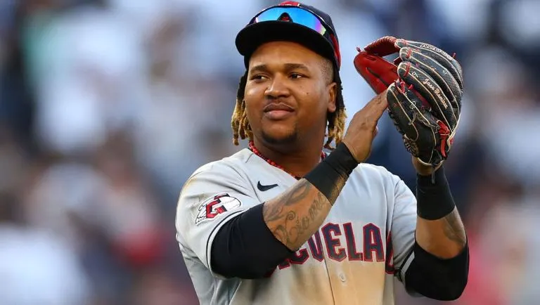 José Ramírez caliente caliente sigue poniendo record; Mets tambaleantes, Julio Rodríguez y Vlady Guerrero Jr pegan jonrones, Orioles, Tigres y Nacionales ganan , resúmen 