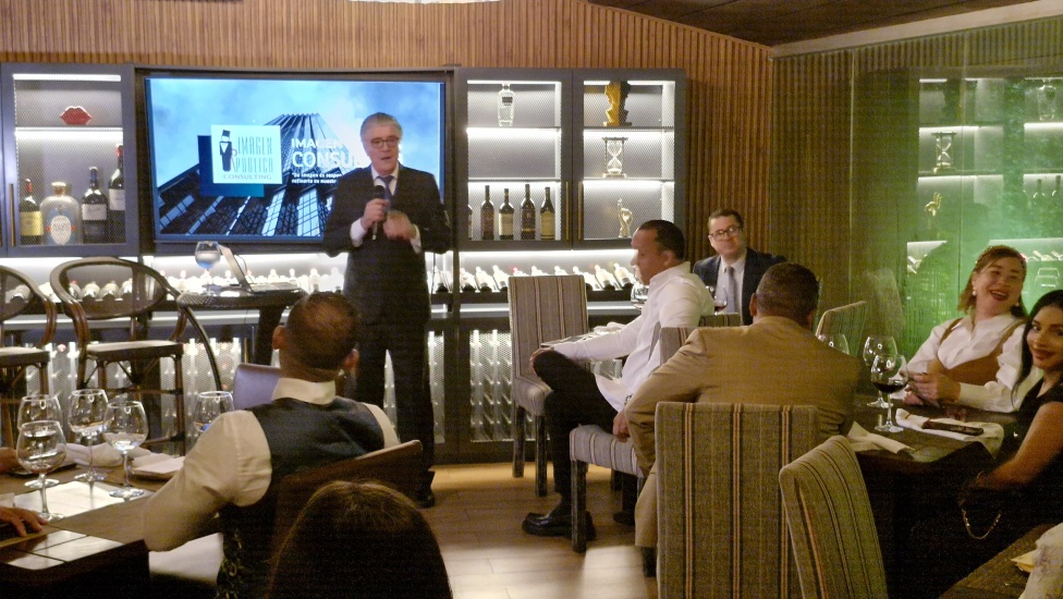 Roberto Santana: "Joaquín Balaguer permitió que profesores de izquierda fueran parte de la cátedra de las FFAA"