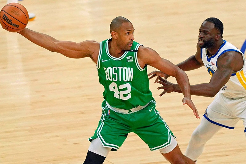 Dominicano Al Horford se une a los Warriors con un contrato multianual