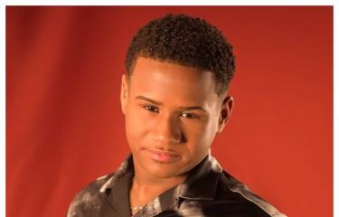 Joven dominicano se hizo viral interpretando «Cobarde Cobarde», de Rubby Pérez, lanza oficialmente su carrera musical