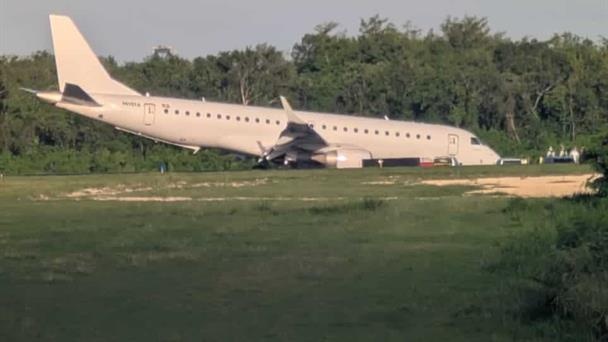 Un avión aterriza de emergencia esta tarde en el Aeropuerto de Las Américas, iba con siete personas abordo