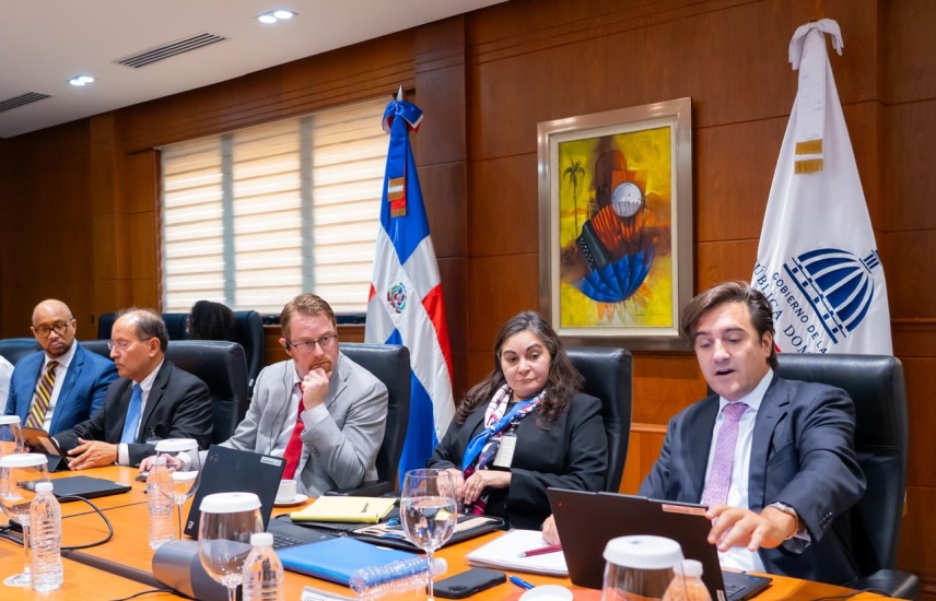 Misión del FMI visita el Ministerio de Hacienda y Economía para consulta anual del Artículo IV