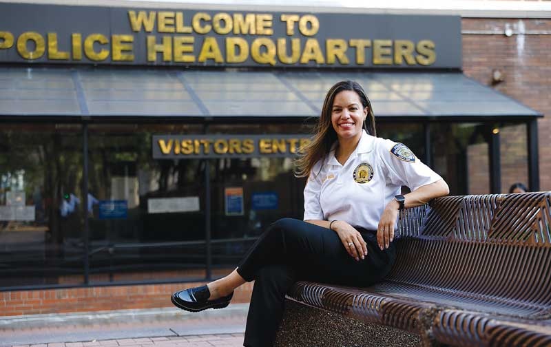 Tras escándalo en la Policía de Nueva York, trasladan dominicana Wendy García