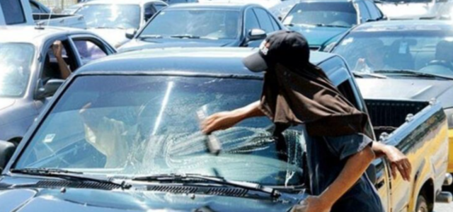 Ayuntamiento y la Policía Nacional realizan operativo para retirar a limpiavidrios y vendedores de importantes vía capitalinas