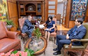 Directores de Senasa y Sisaril depositan informe en la Procuraduría