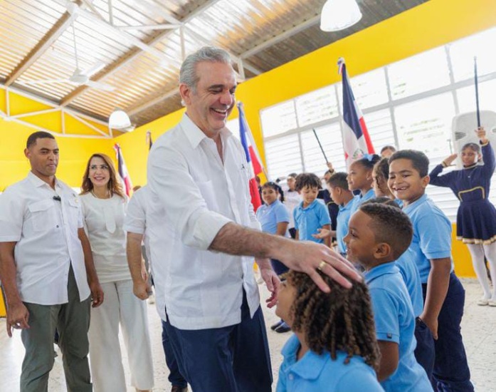 Presidente Abinader entregará viviendas, escuelas, polideportivos y carretera en el Gran Santo Domingo y Constanza este fin de semana