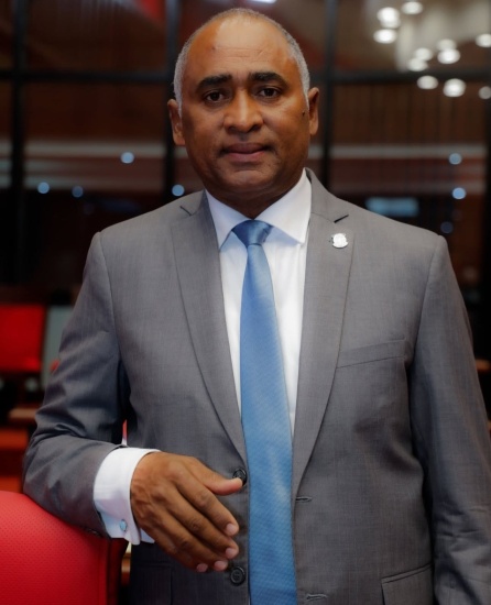 Julito Fulcar rendirá cuentas sobre su gestión senatorial 2024-2025 en la provincia Peravia