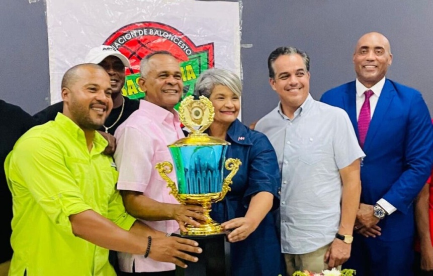 Anuncian Copa Banreservas para el 43 Torneo de Baloncesto Superior de San Pedro de Macorís