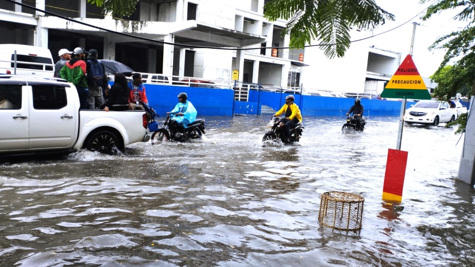 Huracán Melissa seguirá afectando a la RD, aunque no impacta directamente 