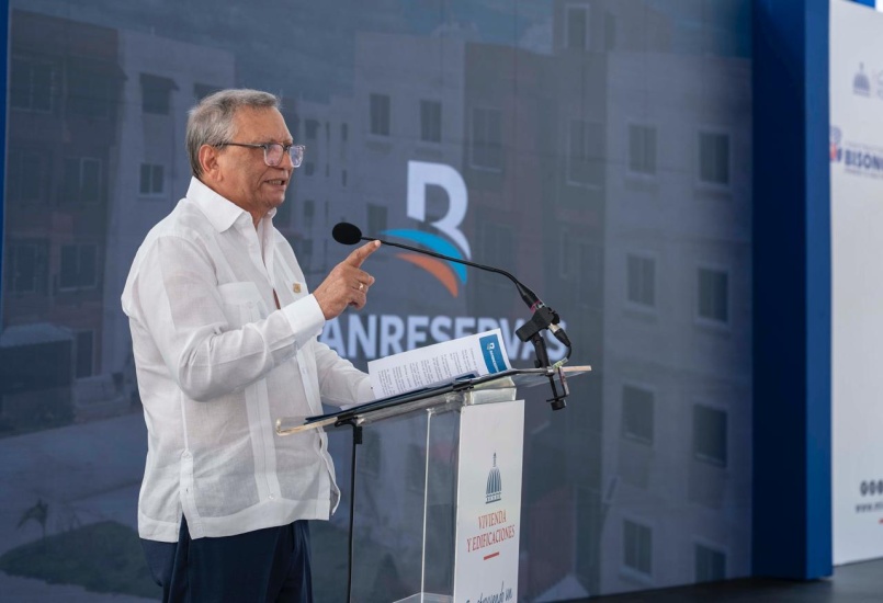 Banreservas financia 95 apartamentos entregados por el presidente Abinader en Pedro Brand