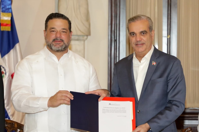 Presidente Abinader anuncia inicio titulación de más de 43 millones de metros cuadrados en Parque Nacional Los Haitises y Reserva Forestal Loma Novillero, en Villa Altagracia