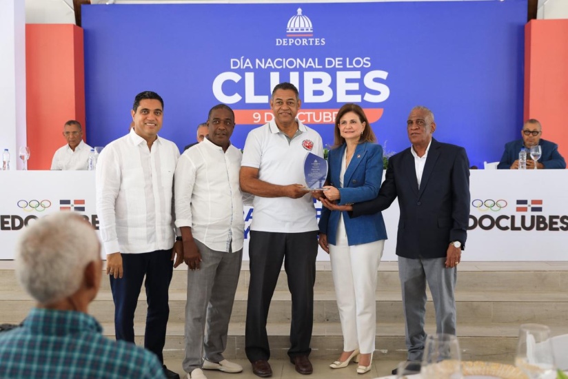 Raquel Peña reafirma respaldo del Gobierno a los clubes deportivos durante la celebración del Día Nacional de los Clubes