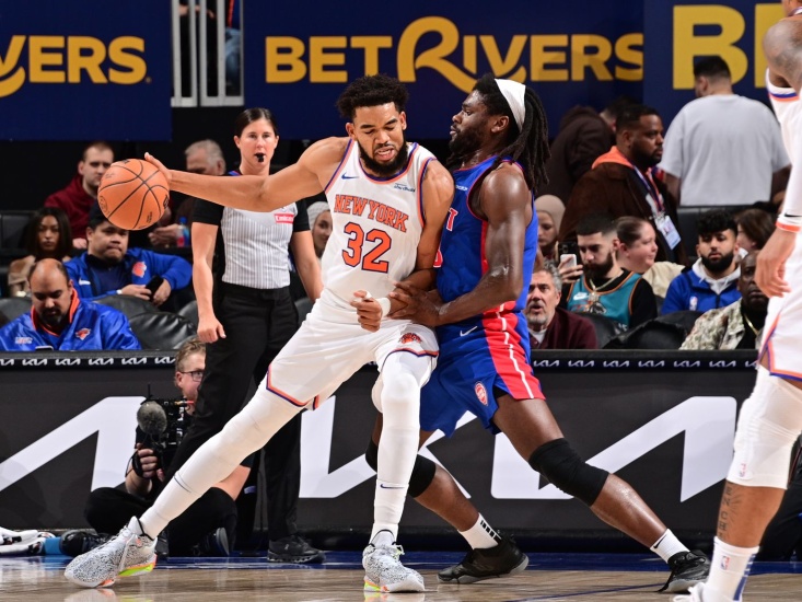 Karl Towns en gran jornada frente a Cavaliers, logra doble-doble en victoria de los Knicks