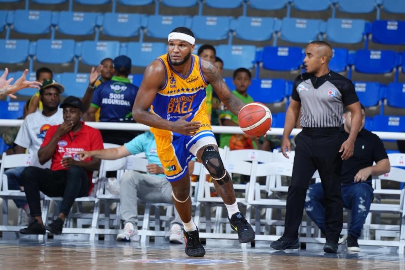 Mauricio Báez se vale de Luismal Ferreiras y remonta a Los Prados; hoy última jornada dominical de la serie regular, 