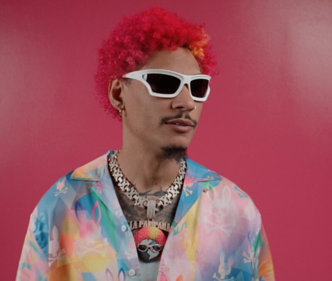 Otro urbano, la policía detiene al artista urbano “Kiko El Crazy” por alteración del orden público en Los Mina