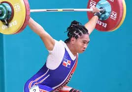 Dominicana Yudelina Mejía se corona nueva campeona del mundo en la modalidad de arrancada, en la categoría de 86 kilos.