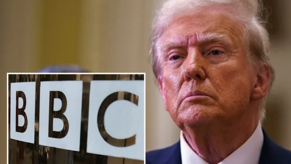 La BBC pidió disculpas a Trump por la manipulación de su discurso, pero rechazó pagar los USD 1.000 millones que exige su defensa