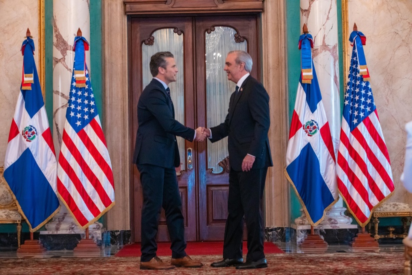 Secretario de Defensa de Estados Unidos, Pete Hegseth, asegura respaldo de su país a República Dominicana como su principal aliado en la región y reconoce liderazgo de Abinader contra el narcotráfico