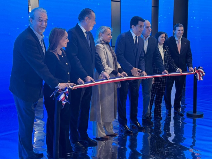 RD inaugura su stand en la World Trade Market de Londres