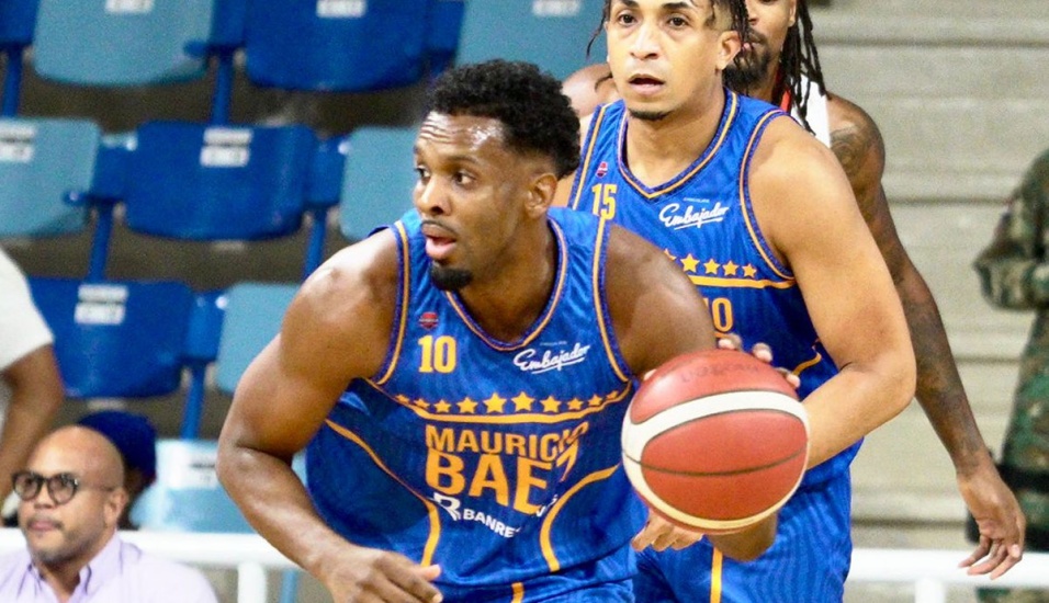 Mauricio Báez lidera serie semifinal B 2-1 contra San Lázaro; San Carlos vence al Rafael Barias y se acerca a la final