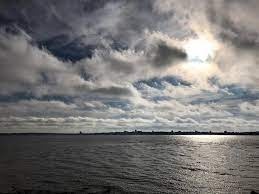 Para este martes una vaguada en altura se acerca al país, producirá la ocurrencia de algunos chubascos y tronadas aisladas