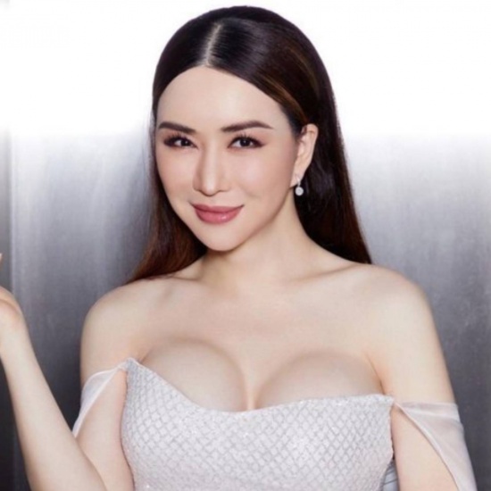 En Tailandia la Justicia  acusa a ‘Anne’ Jakrajutatip de fraude millonario ligado a Miss Universo