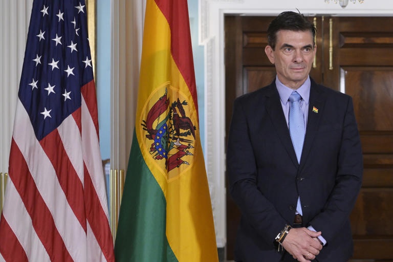 Rodrigo Paz asumió la presidencia de Bolivia con una economía al borde del colapso: “El país que recibimos está devastado”