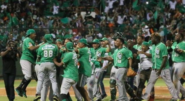 Estrellas tumban pulso a las Águilas y empatan en el cuarto lugar; Leones vencen Gigantes y suben al cuarto puesto y el partido Toros-Tigres fue pospuesto por lluvias, resúmen