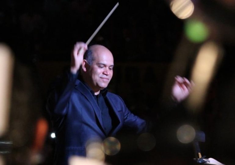 Amaury Sánchez une fuerza, elegancia y emoción en noche memorable en el Teatro Nacional