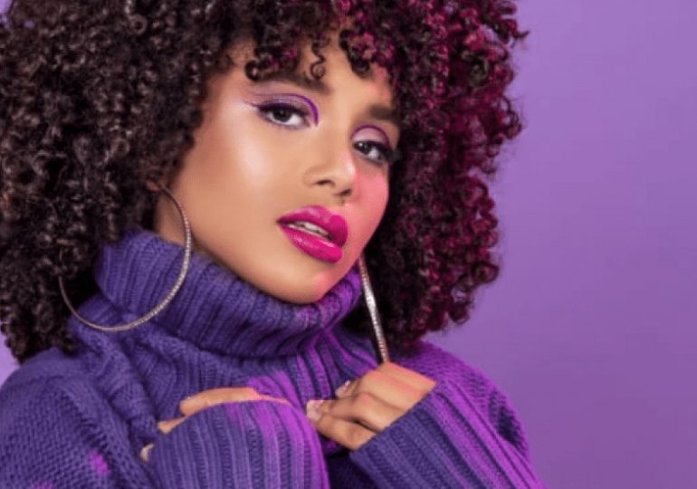 Cantante urbana Chelsy Bautista denuncia allanamiento erróneo a su apartamento por parte de la policía