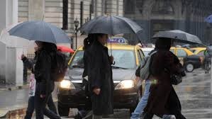 Meteorología pronostica lluvias aisladas y oleaje anormal este lunes