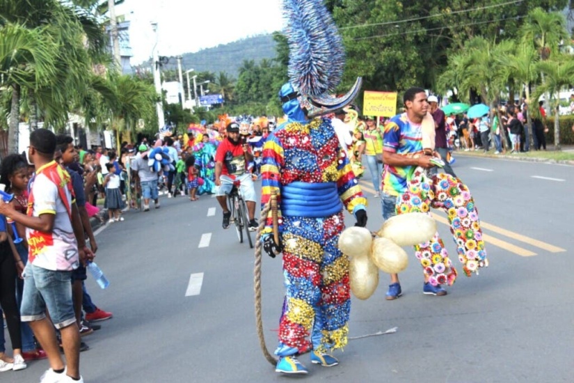El Carnaval de Bonao 2026 comienza este domingo con un colorido desfile