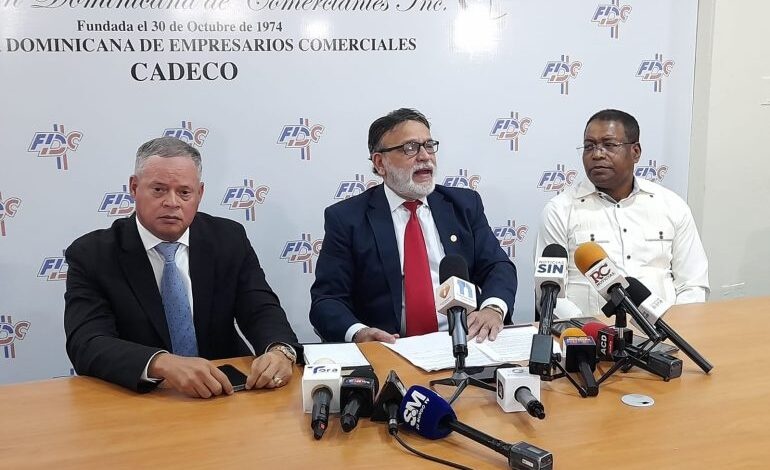 Comercio organizado del país advierte si no se modifica antes de febrero la Ley de Residuos Sólidos, habrá huelga general