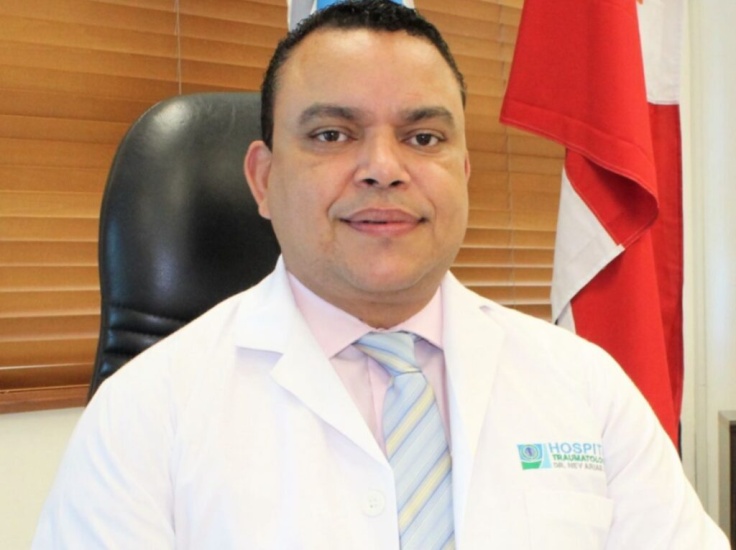 Julio César Landrón es el  nuevo director del Servicio Nacional de Salud