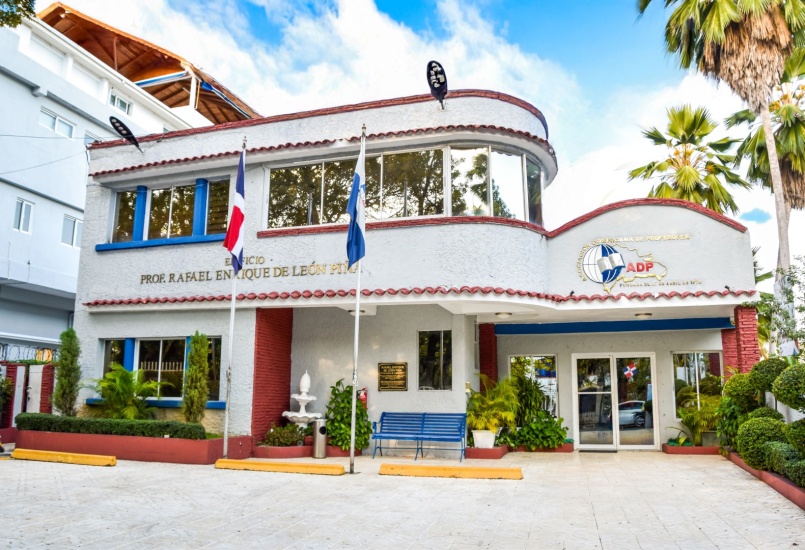 La ADP ataca de nuevo.. convoca a paro indefinido en Politécnico ITLA por supuesta designación ilegal