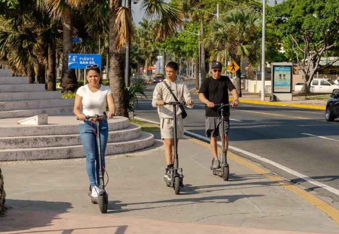  Interior y Policía busca regularizar el uso de las patinetas eléctricas; este miércoles habrá nueva reunión