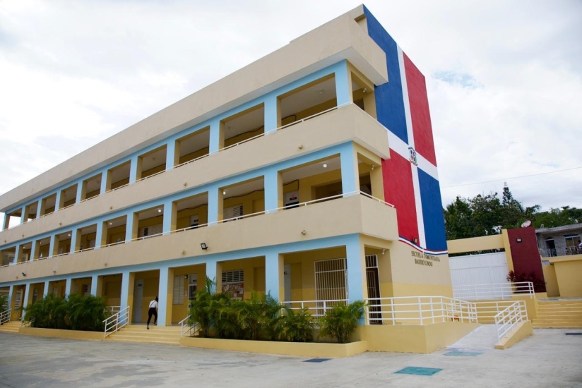Presidente Abinader entrega moderna Escuela Comunal Barrio Lindo: un espacio de dignidad y confort para 900 estudiantes de Villa Mella
