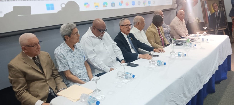 Manuel Salazar cuestiona que gobiernos  ignoren la obra y pensamiento de Peña Gómez 