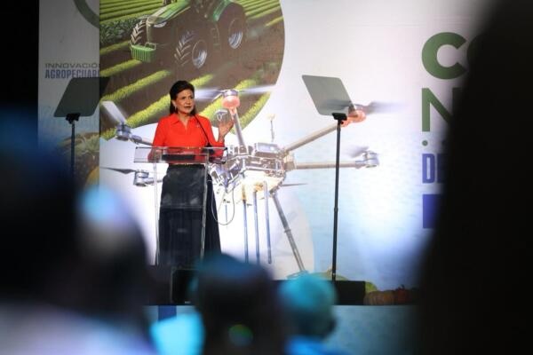 Raquel Peña anima a diversificar cultivos para aprovechar oportunidades del mercado internacional