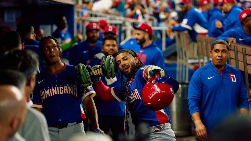 La creatividad del dominicano,  la Pesa de Plátano que exhiben los jugadores fuera y dentro del clubhouse