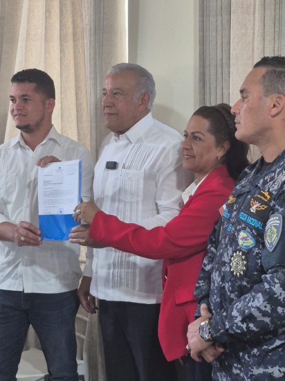 Presidente Abinader ordena la construcción de dos cementerios y un parque en Sánchez Ramírez