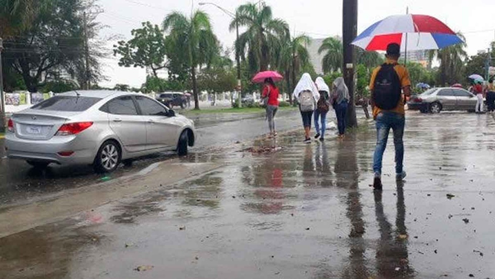 Las condiciones del tiempo continúan influenciadas por una vaguada asociada a un sistema frontal